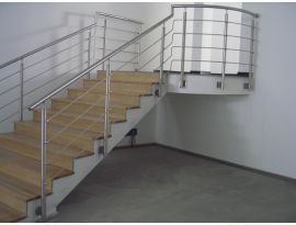 Cầu thang inox tròn