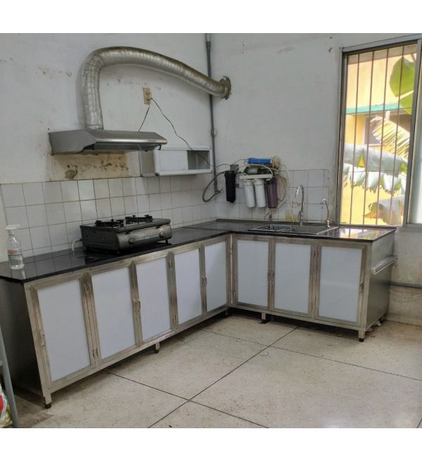 Tủ bếp inox gia đình 